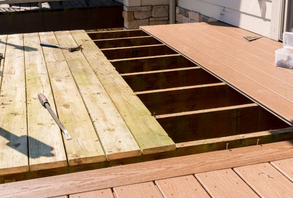 Cost of Deck Floor Replacement in Saint Charles